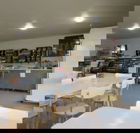 Duo Bakery  Cafe - Accommodation Burleigh