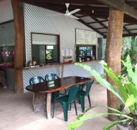 Blooms Cafe - Accommodation Burleigh