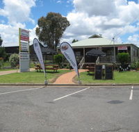 Farmhouse Coffee Lounge - Accommodation Burleigh