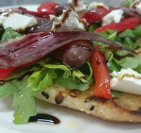 Mena Creek Hotel - Accommodation Burleigh