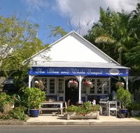 The Blue and White Teapot Cafe - Accommodation Burleigh