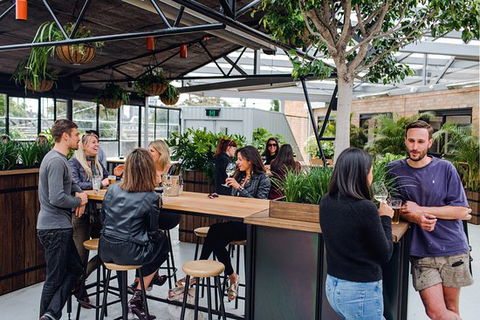 Corner Hotel - Accommodation Burleigh 0