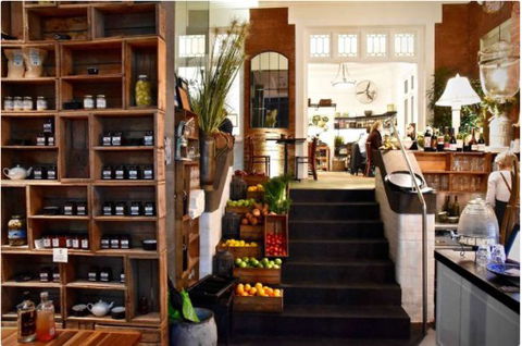 Fitzrovia - Accommodation Burleigh 0