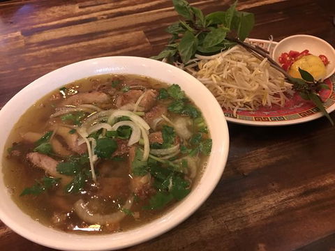 Pho Hung Vuong 2 - Accommodation Burleigh 0