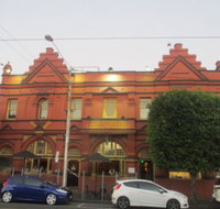 The Woodlands Hotel - Accommodation Burleigh