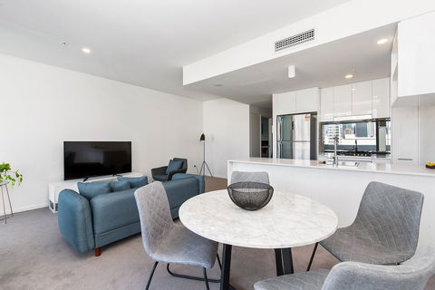 Arise Ivy And Eve - Accommodation Burleigh 13