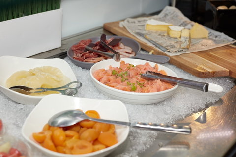 Crowne Plaza Canberra - Accommodation Burleigh 12