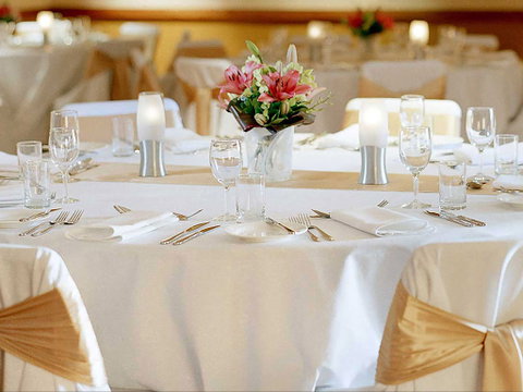 Novotel Canberra - Accommodation Burleigh 6