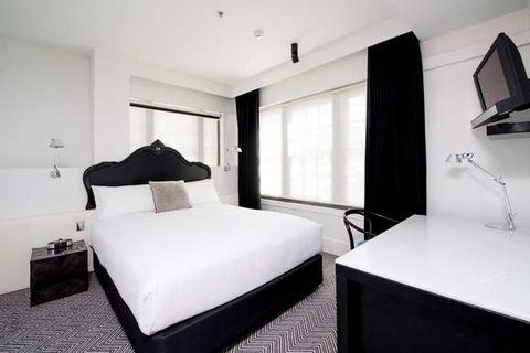 Peppers Gallery Hotel, Canberra - Accommodation Burleigh 4