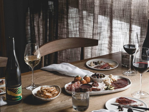 The Mitchelton Hotel Nagambie - Accommodation Burleigh 10