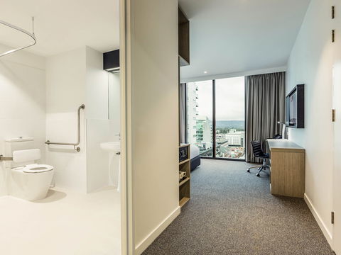 Ibis Adelaide - Accommodation Burleigh 5