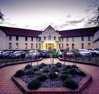 Mercure Canberra Hotel - Accommodation Burleigh