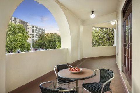 Quest Canberra - Accommodation Burleigh 7