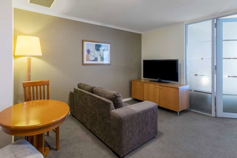 Nesuto Canberra Apartment Hotel - Accommodation Burleigh 13