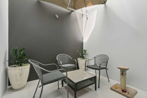 Good Life Suites - Accommodation Burleigh 14