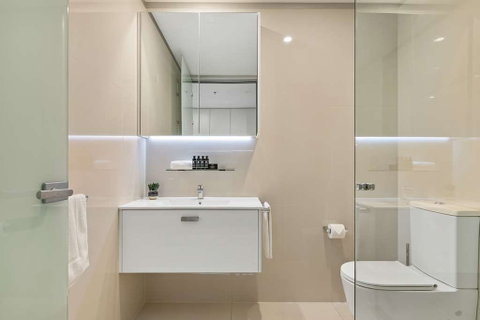 Good Life Suites - Accommodation Burleigh 17