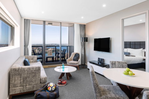 Meriton Serviced Apartments North Sydney - Accommodation Burleigh 10