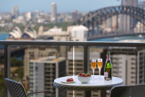 Meriton Serviced Apartments North Sydney - Accommodation Burleigh 17