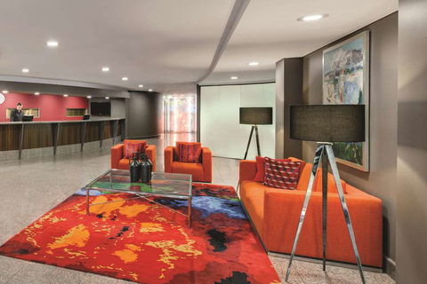 Adina Serviced Apartments James Court - Accommodation Burleigh 3
