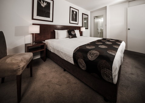 Salamanca Suites - Accommodation Burleigh 0