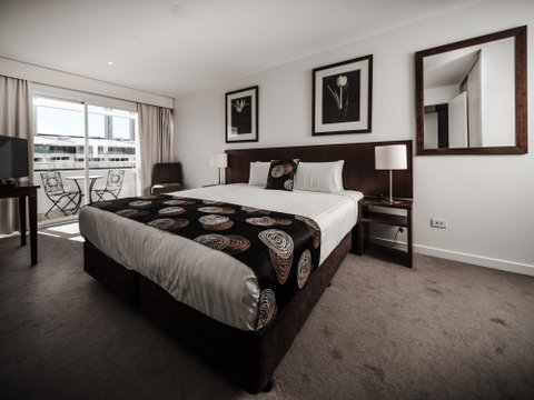 Salamanca Suites - Accommodation Burleigh 2