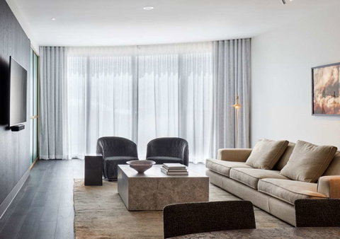 Eos by SkyCity - Accommodation Burleigh 10