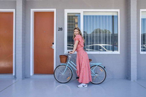 HotelMOTEL - Accommodation Burleigh 1