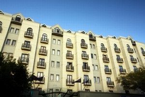Frome Apartments - Accommodation Burleigh 0
