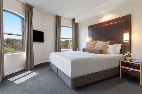 Amora Hotel Riverwalk Melbourne - Accommodation Burleigh 11