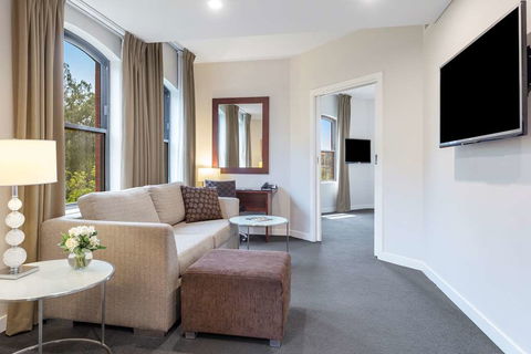 Amora Hotel Riverwalk Melbourne - Accommodation Burleigh 12