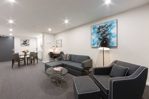 Avenue Hotel Canberra - Accommodation Burleigh 5