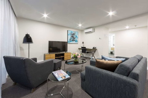 Avenue Hotel Canberra - Accommodation Burleigh 9