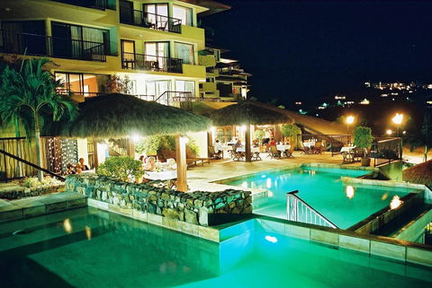 At Waters Edge Resort - Accommodation Burleigh 4