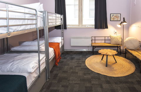 United Backpackers - Accommodation Burleigh 12