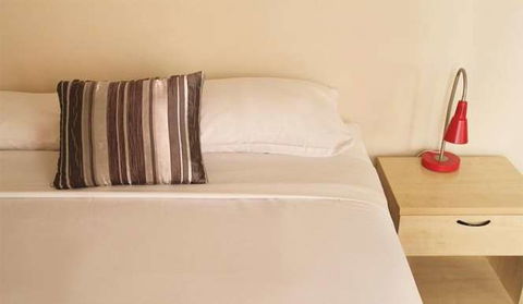 Arrow On Swanston - Accommodation Burleigh 16