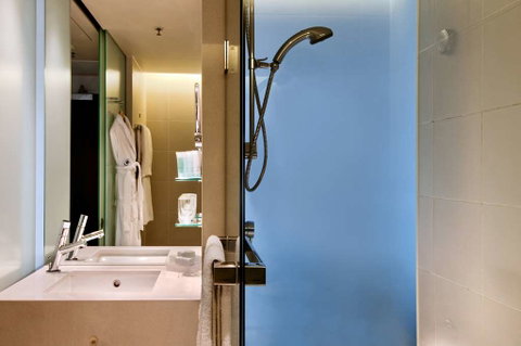 Hilton Sydney - Accommodation Burleigh 7