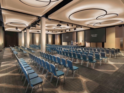 Sofitel Sydney Darling Harbour - Accommodation Burleigh 8
