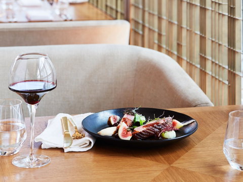 Sofitel Sydney Darling Harbour - Accommodation Burleigh 11