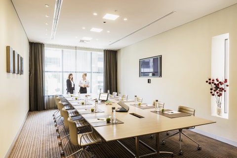 Fraser Suites Sydney - Accommodation Burleigh 7