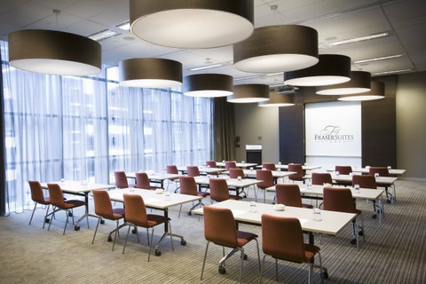 Fraser Suites Sydney - Accommodation Burleigh 8