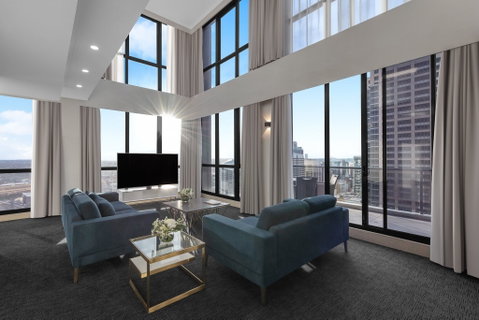 Meriton Suites Pitt Street - Accommodation Burleigh 1