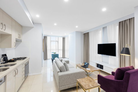 Meriton Suites Pitt Street - Accommodation Burleigh 8