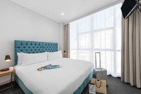 Meriton Suites Pitt Street - Accommodation Burleigh 16