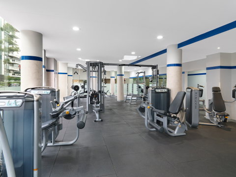 Meriton Suites Waterloo - Accommodation Burleigh 8