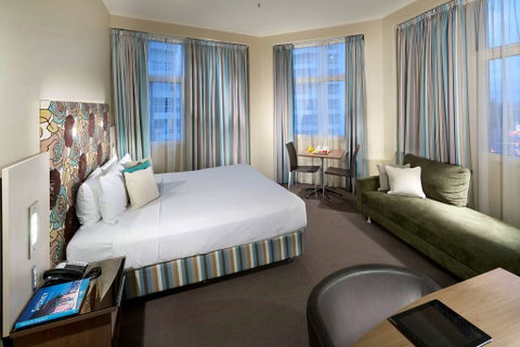 Best Western Plus Hotel Stellar - Accommodation Burleigh 2