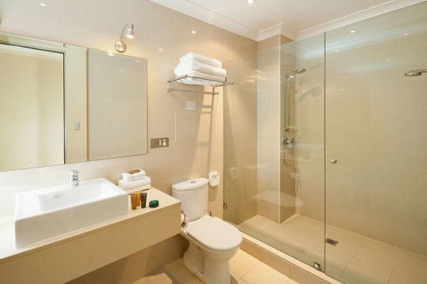 Best Western Plus Hotel Stellar - Accommodation Burleigh 11