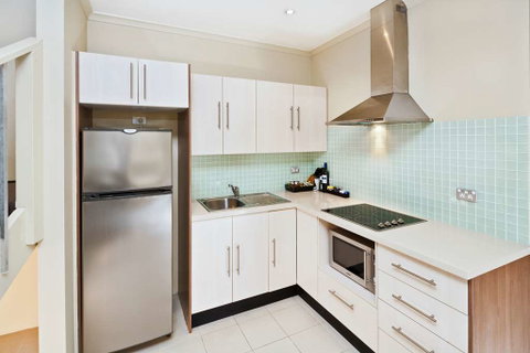 Best Western Plus Hotel Stellar - Accommodation Burleigh 13