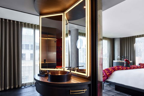W Melbourne - Accommodation Burleigh 1