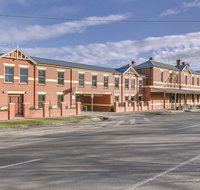 Lake Inn Ballarat - Accommodation Burleigh