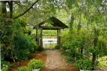 Kemeys Mountain Hideaway - Accommodation Burleigh 0